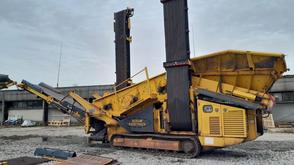 KEESTRACK Novum 4215 - Cribadora: foto 1 KEESTRACK Novum 4215 - Cribadora: foto 1