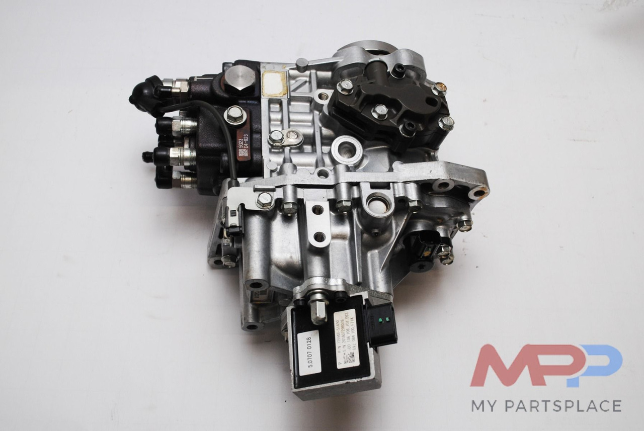 Yanmar Injectiepomp 4TNV98(T) 729948-51490 - Motor: foto 2 Yanmar Injectiepomp 4TNV98(T) 729948-51490 - Motor: foto 2