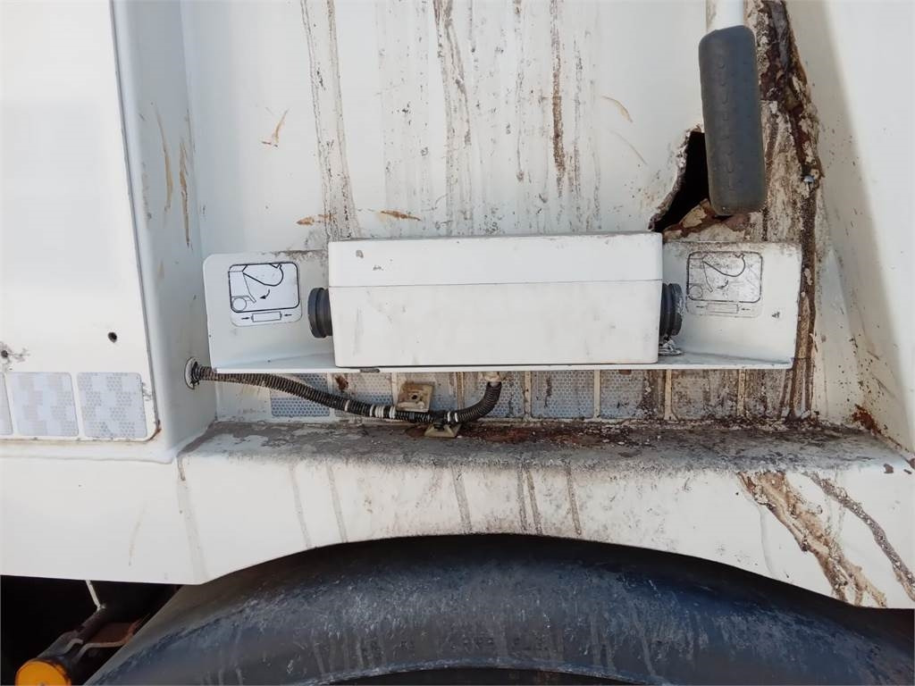 DAF Superstructure garbage truck MOL VDK PUSHER 20m3 - Camión de basura: foto 2 DAF Superstructure garbage truck MOL VDK PUSHER 20m3 - Camión de basura: foto 2