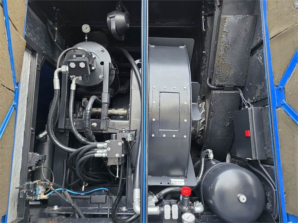 Limpieza de alcantarillado Renault MTS DINO 3 Saugbagger vacuum cleaner excavator suc: foto 11