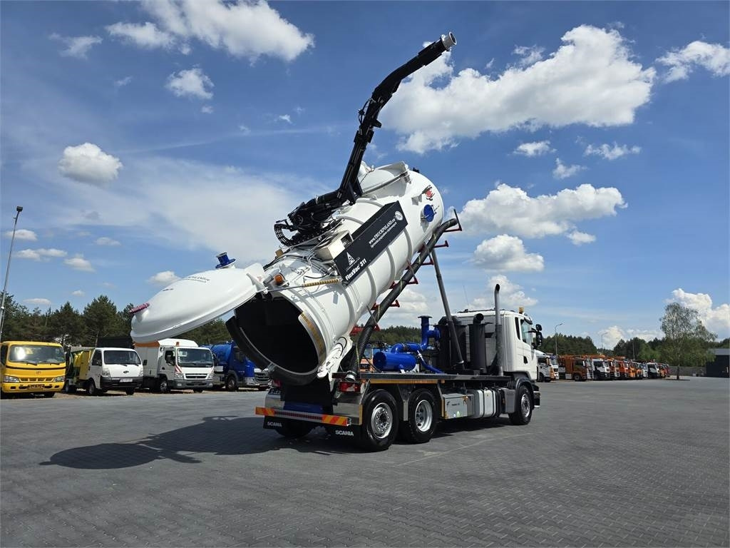 Scania Saugbagger Larsen FlexVac 311 Vacuum suction loade - Excavadora: foto 1 Scania Saugbagger Larsen FlexVac 311 Vacuum suction loade - Excavadora: foto 1