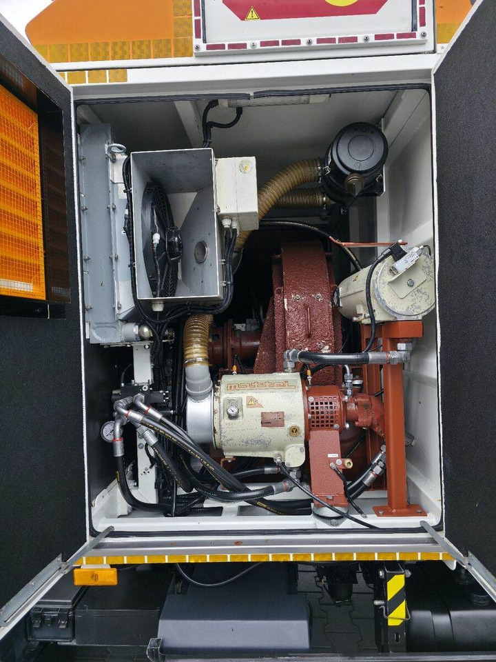 Leasing de  Mitsubishi CANTER odkurzacz koparka ssąca Saugbagger CITY SAU Mitsubishi CANTER odkurzacz koparka ssąca Saugbagger CITY SAU: foto 12