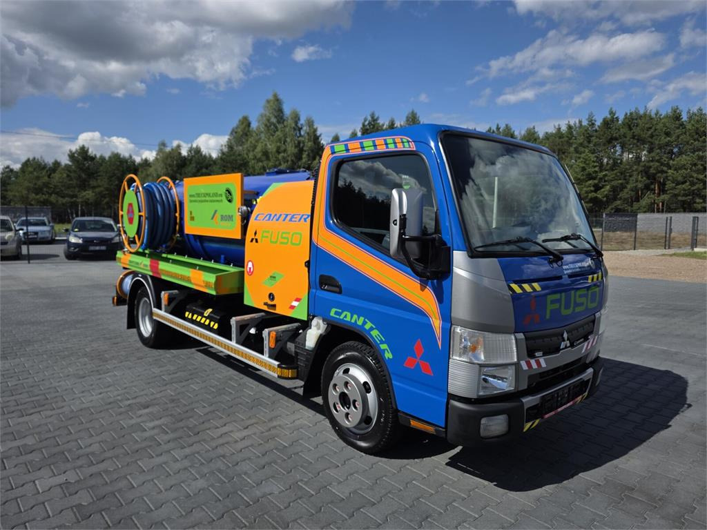 Mitsubishi ROM KOKS SMART COMBI WUKO HOT WATER FOR CLEANING S - Vehículo municipal: foto 2 Mitsubishi ROM KOKS SMART COMBI WUKO HOT WATER FOR CLEANING S - Vehículo municipal: foto 2