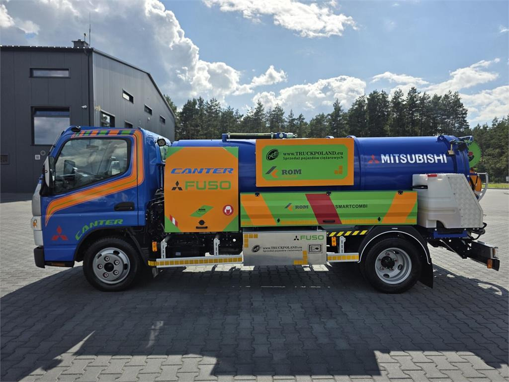 Mitsubishi ROM KOKS SMART COMBI WUKO HOT WATER FOR CLEANING S - Vehículo municipal: foto 4 Mitsubishi ROM KOKS SMART COMBI WUKO HOT WATER FOR CLEANING S - Vehículo municipal: foto 4