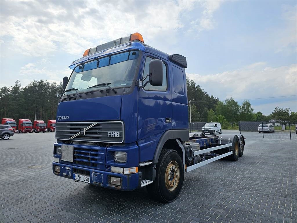 Volvo FH 16 470 KM 6x2 low mileage 229700 km !!!! - Camión portacontenedore/ Intercambiable: foto 2 Volvo FH 16 470 KM 6x2 low mileage 229700 km !!!! - Camión portacontenedore/ Intercambiable: foto 2