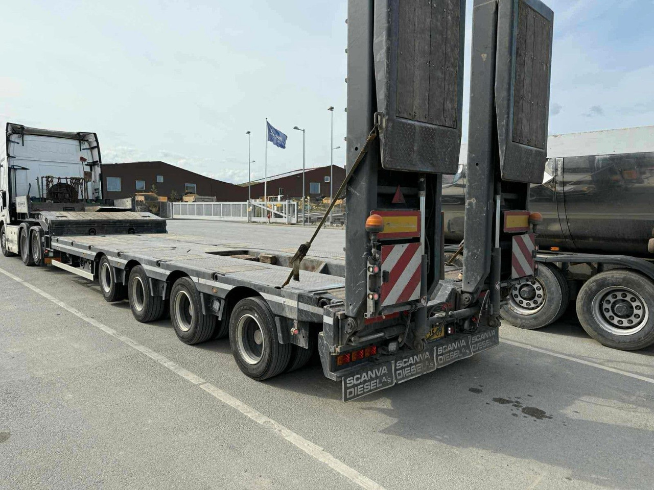 Faymonville 4 achs Multimax L-AUMV - Semirremolque góndola rebajadas: foto 1 Faymonville 4 achs Multimax L-AUMV - Semirremolque góndola rebajadas: foto 1