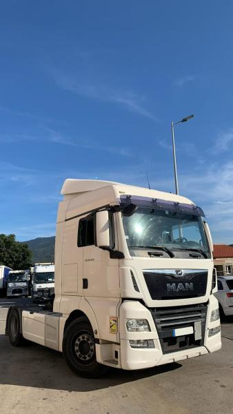 MAN TGX 18.460 - Cabeza tractora: foto 2 MAN TGX 18.460 - Cabeza tractora: foto 2