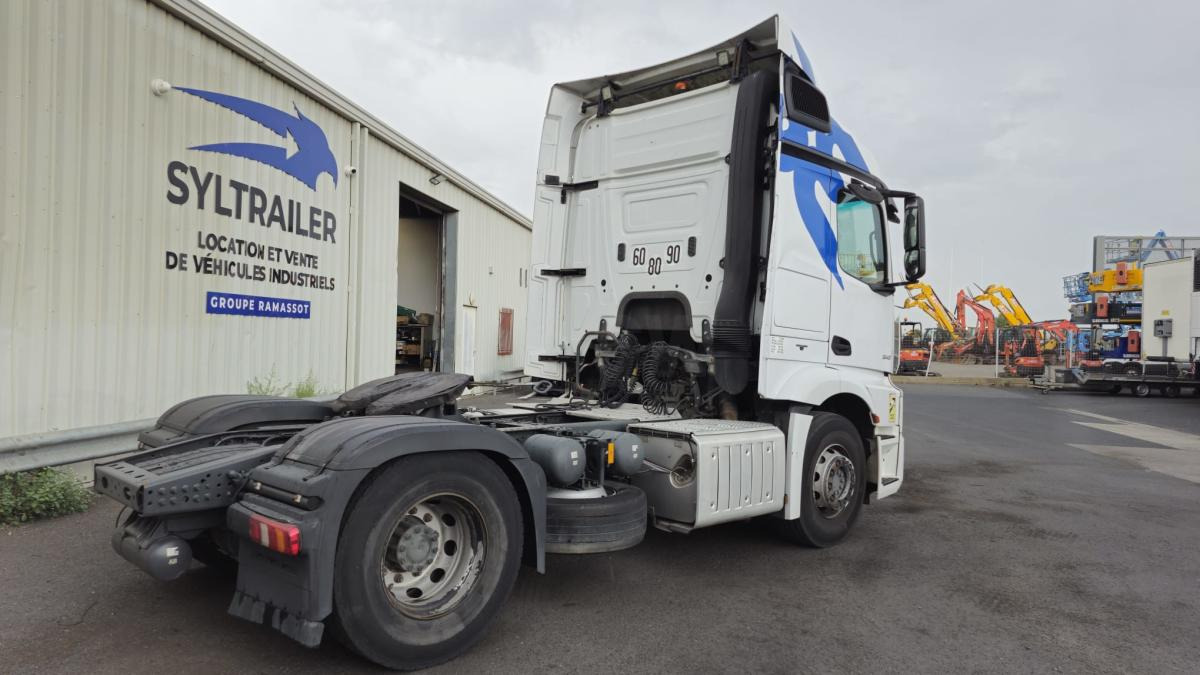 Mercedes Actros 1843 - Cabeza tractora: foto 3 Mercedes Actros 1843 - Cabeza tractora: foto 3