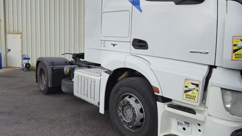 Mercedes Actros 1843 - Cabeza tractora: foto 4 Mercedes Actros 1843 - Cabeza tractora: foto 4