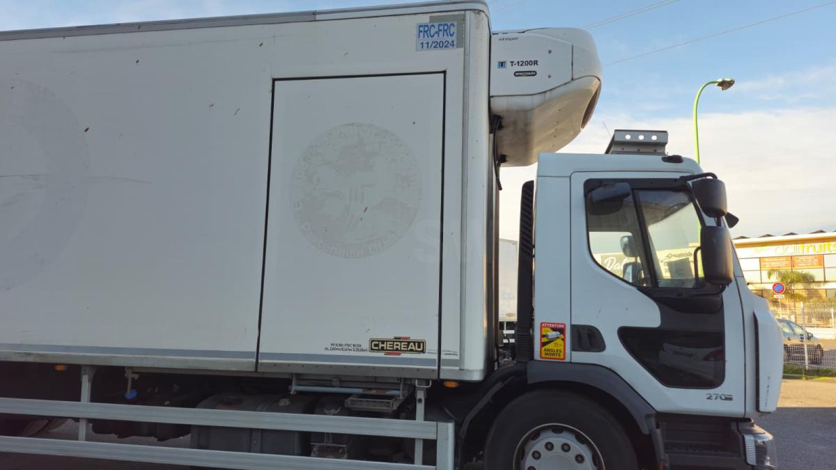 Renault Premium 270 DXI - Camión frigorífico: foto 4 Renault Premium 270 DXI - Camión frigorífico: foto 4