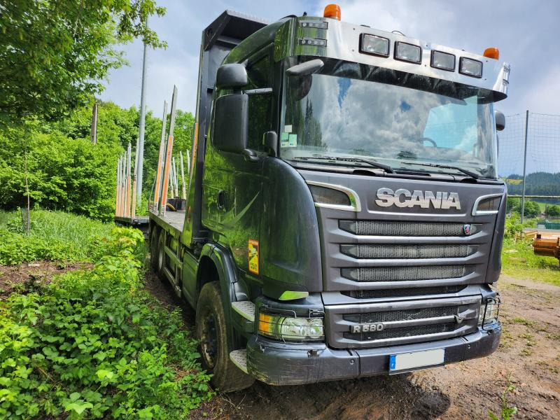 Scania R R 580 - Camión forestal, Camión grúa: foto 1 Scania R R 580 - Camión forestal, Camión grúa: foto 1