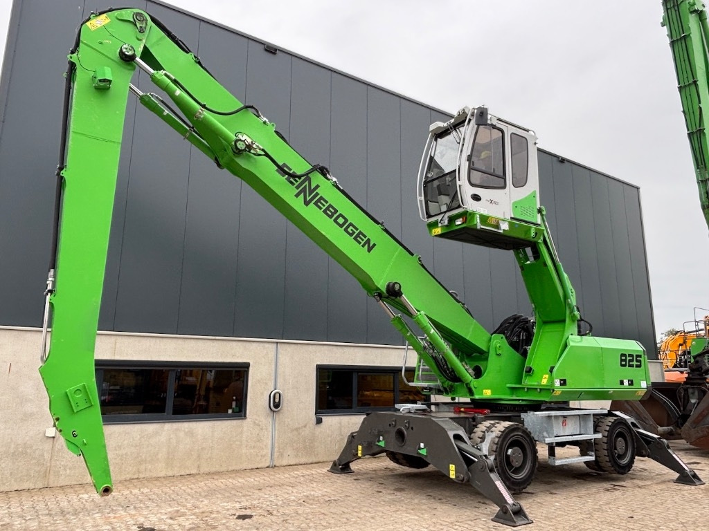 Sennebogen 825 - 825 M - 825MD - Manipulador de materiales: foto 1 Sennebogen 825 - 825 M - 825MD - Manipulador de materiales: foto 1