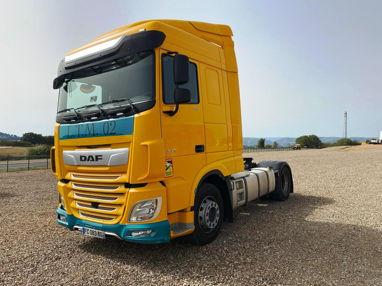 DAF 480 Space Cab - Cabeza tractora: foto 1 DAF 480 Space Cab - Cabeza tractora: foto 1