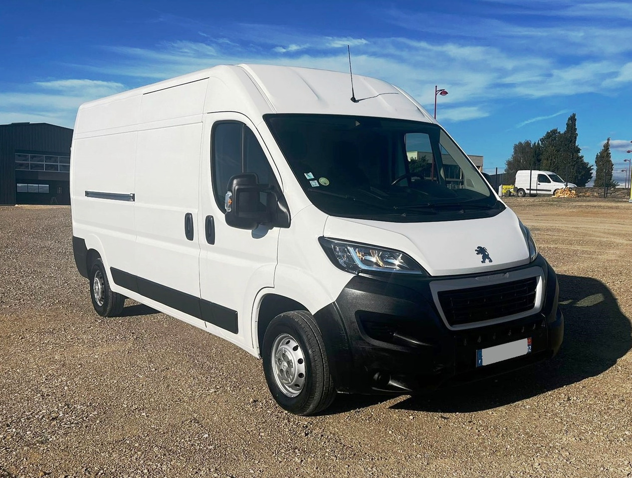 PEUGEOT Boxer III 2.2 HDI 120 L3H2 PREMIUM - Furgón: foto 1 PEUGEOT Boxer III 2.2 HDI 120 L3H2 PREMIUM - Furgón: foto 1