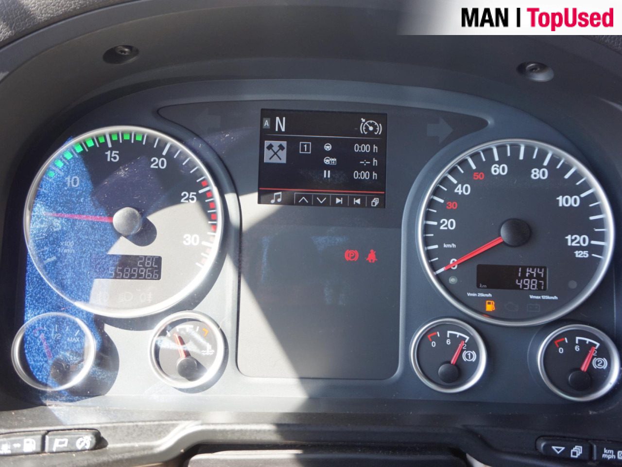 MAN TGX 18.470 4X2 BLS / XLX / 2 Tanks / EURO 6 - Cabeza tractora: foto 4 MAN TGX 18.470 4X2 BLS / XLX / 2 Tanks / EURO 6 - Cabeza tractora: foto 4