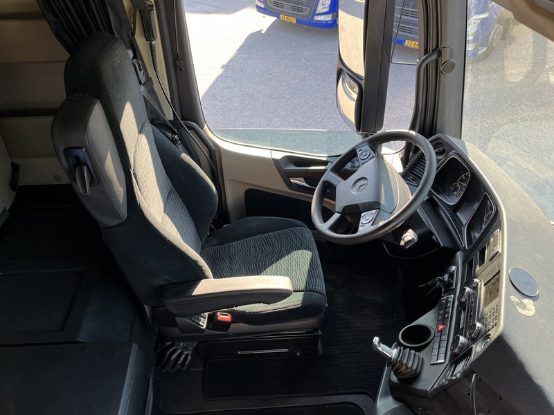 Mercedes-Benz Actros 1842 StreamSpace / 903 dkm / 2 Tanks / NL Truck / 10x in stock - Cabeza tractora: foto 3 Mercedes-Benz Actros 1842 StreamSpace / 903 dkm / 2 Tanks / NL Truck / 10x in stock - Cabeza tractora: foto 3