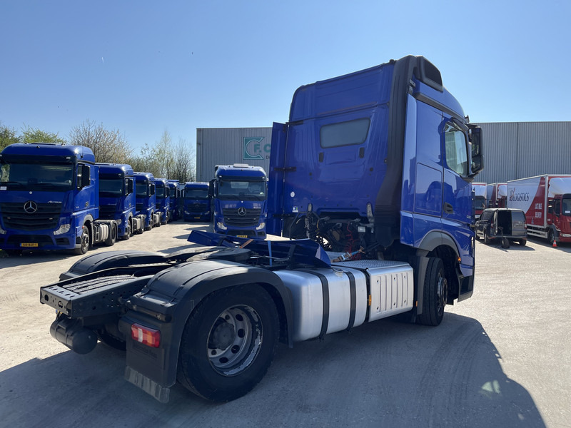Mercedes-Benz Actros 1842 Streamspace / 890 dkm / 2 Tanks / NL Truck / 10x in stock - Cabeza tractora: foto 2 Mercedes-Benz Actros 1842 Streamspace / 890 dkm / 2 Tanks / NL Truck / 10x in stock - Cabeza tractora: foto 2