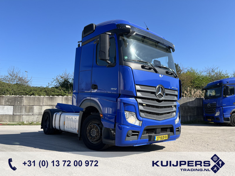 Mercedes-Benz Actros 1842 Streamspace / 890 dkm / 2 Tanks / NL Truck / 10x in stock - Cabeza tractora: foto 1 Mercedes-Benz Actros 1842 Streamspace / 890 dkm / 2 Tanks / NL Truck / 10x in stock - Cabeza tractora: foto 1