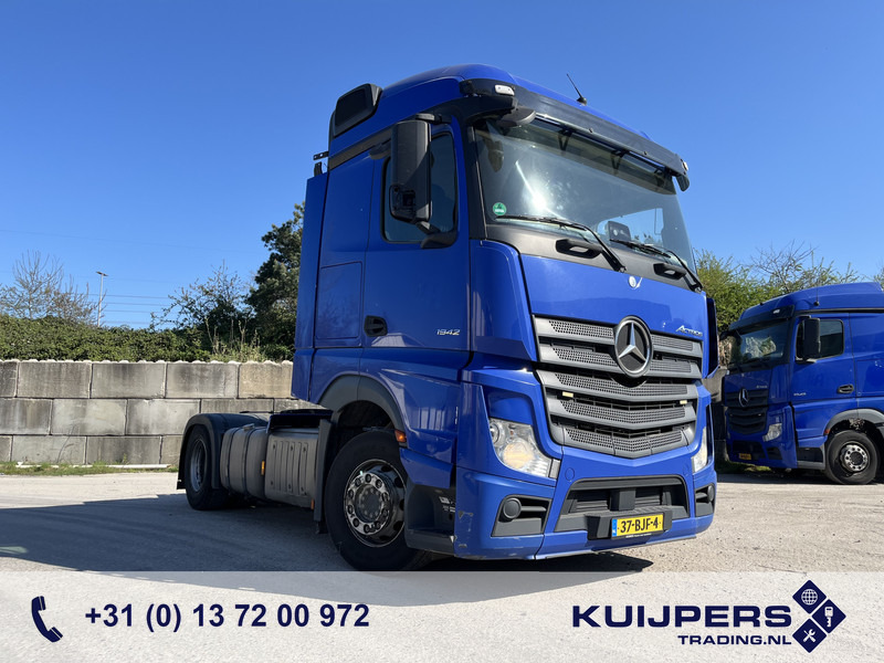 Mercedes-Benz Actros 1842 Streamspace / 937 dkm / 2 Tanks / NL Truck / 12x in stock - Cabeza tractora: foto 1 Mercedes-Benz Actros 1842 Streamspace / 937 dkm / 2 Tanks / NL Truck / 12x in stock - Cabeza tractora: foto 1