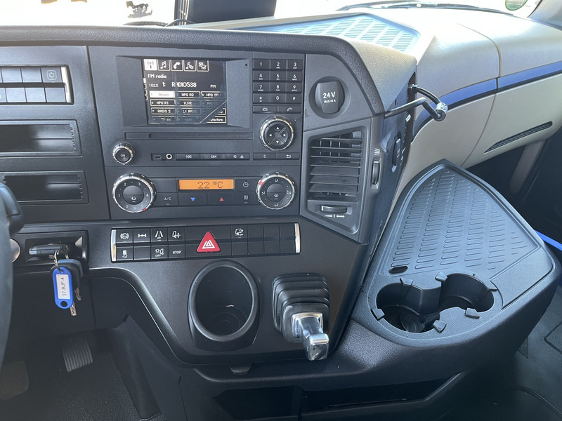 Mercedes-Benz Actros 1842 Streamspace / 937 dkm / 2 Tanks / NL Truck - Cabeza tractora: foto 5 Mercedes-Benz Actros 1842 Streamspace / 937 dkm / 2 Tanks / NL Truck - Cabeza tractora: foto 5