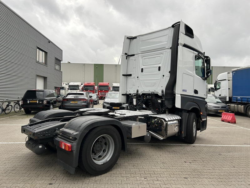 Mercedes-Benz Actros 1845 Gigaspace / Tacho V2 / Blower - PTO / Stand Airco / APK 04-26 - Cabeza tractora: foto 2 Mercedes-Benz Actros 1845 Gigaspace / Tacho V2 / Blower - PTO / Stand Airco / APK 04-26 - Cabeza tractora: foto 2