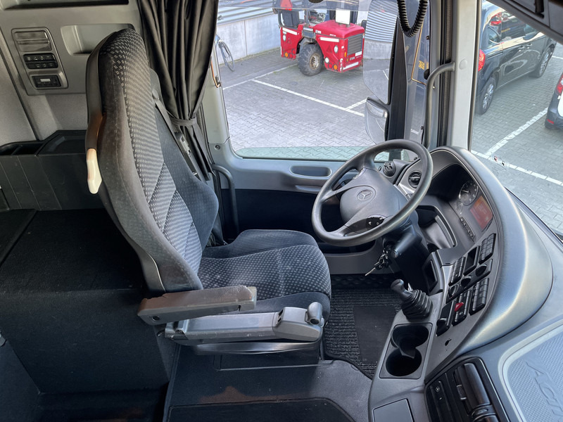 Mercedes-Benz Actros 2546 V6 / MP3 F04 Megaspace / 631 dkm / 6x2 Steer + Lift / NL Truck - Cabeza tractora: foto 3 Mercedes-Benz Actros 2546 V6 / MP3 F04 Megaspace / 631 dkm / 6x2 Steer + Lift / NL Truck - Cabeza tractora: foto 3