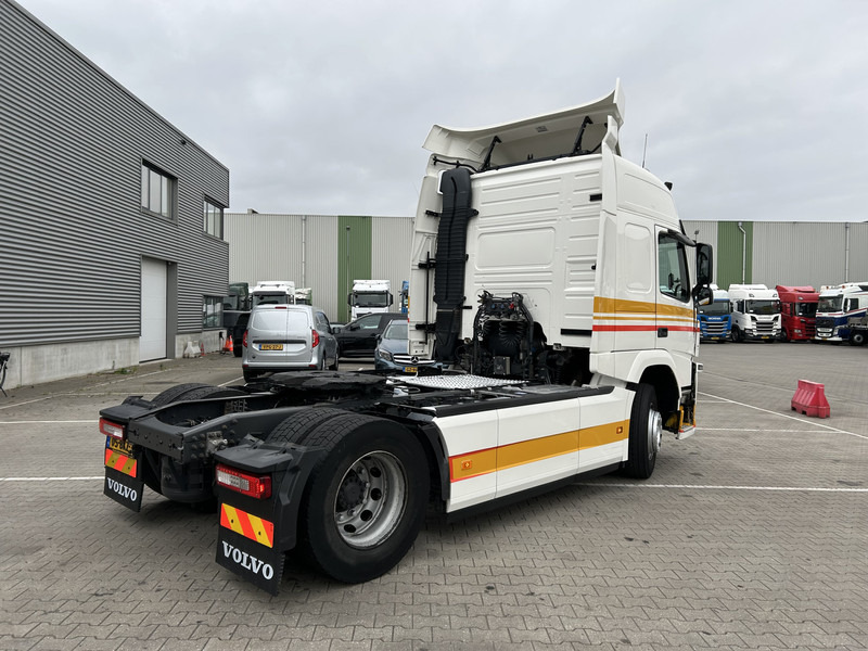 Volvo FM 370 Globetrotter / 770 dkm / 2 Tanks / NL Truck - Cabeza tractora: foto 2 Volvo FM 370 Globetrotter / 770 dkm / 2 Tanks / NL Truck - Cabeza tractora: foto 2