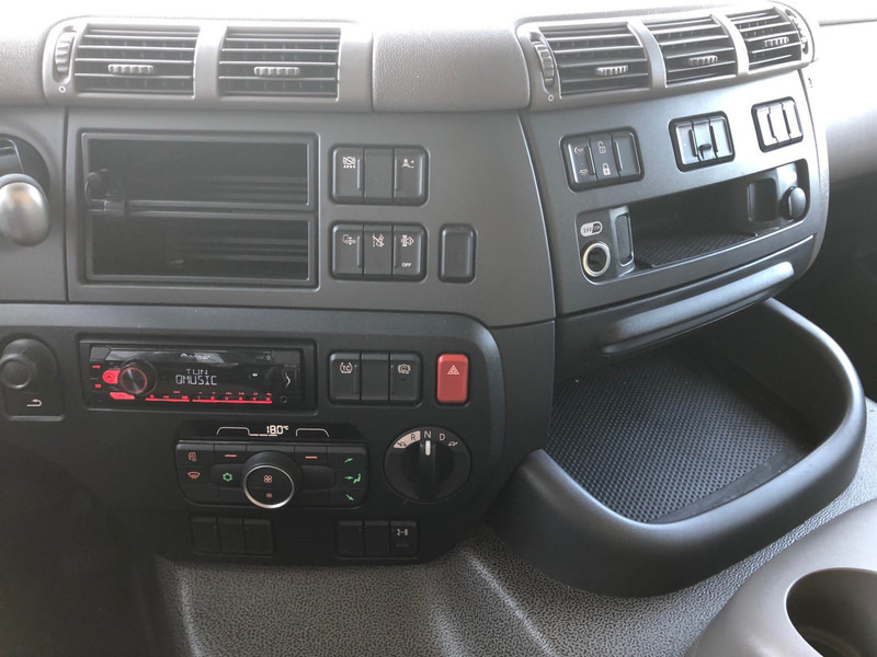 Camión frigorífico DAF CF 260 FA / Carrier Koeler / Chereau Frigo Box / Laadklep / APK TUV 09-26: foto 6