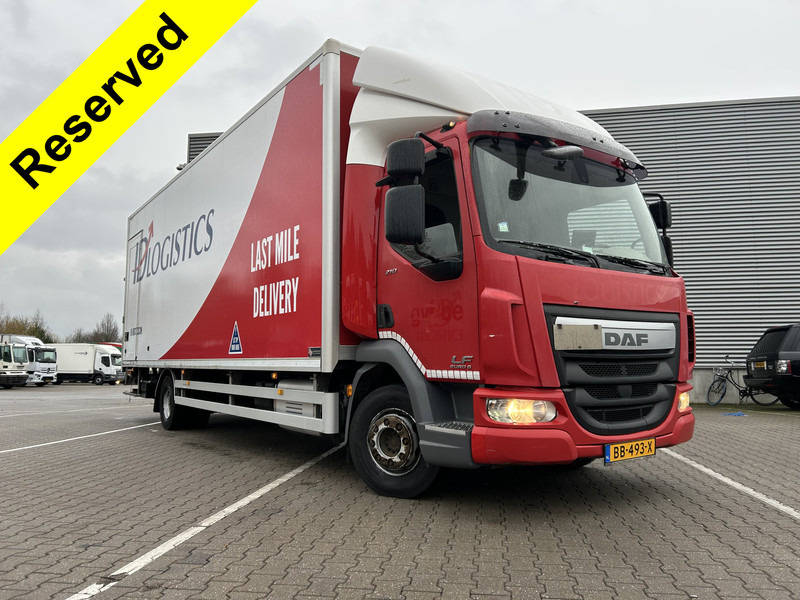 Camión caja cerrada DAF LF 210 FA / 12 Ton / 450 dkm / Tacho V2 / Box / Laadklep / APK TUV 09-26: foto 1