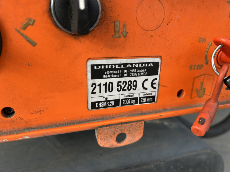 Semirremolque caja cerrada Krone Dry Liner / Box / Loadlift 2000 kg / Disk / APK TUV 11-26: foto 6 Semirremolque caja cerrada Krone Dry Liner / Box / Loadlift 2000 kg / Disk / APK TUV 11-26: foto 6