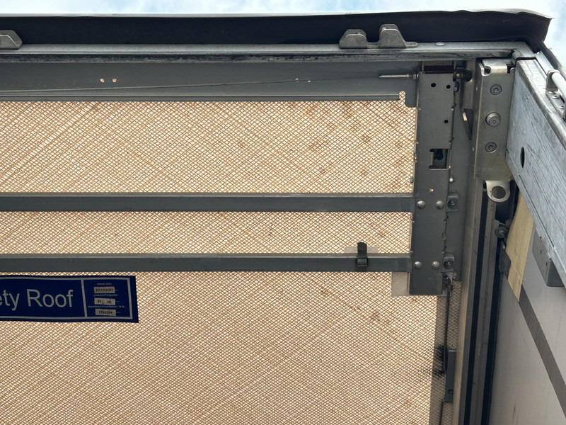 Schmitz Cargobull SCB S3T / Schuifzeil / Kooi Aap / Lift + Stuuras / APK 05-26 - Semirremolque lona: foto 4 Schmitz Cargobull SCB S3T / Schuifzeil / Kooi Aap / Lift + Stuuras / APK 05-26 - Semirremolque lona: foto 4