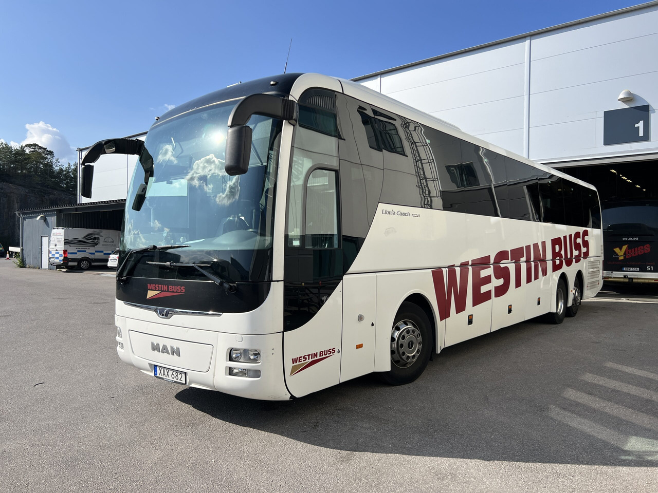 MAN Lions Coach L R08 Euro 6c - Autocar: foto 2 MAN Lions Coach L R08 Euro 6c - Autocar: foto 2