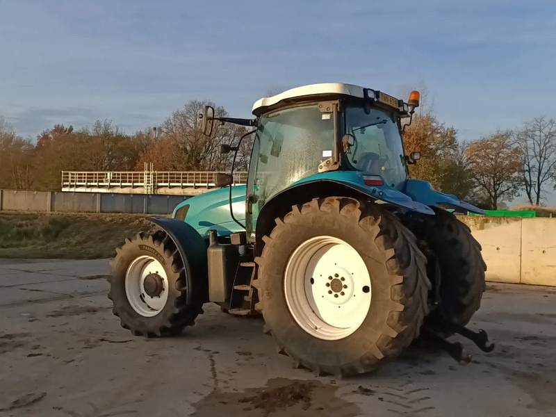 New Holland TS135A TS135A - Tractor: foto 5 New Holland TS135A TS135A - Tractor: foto 5