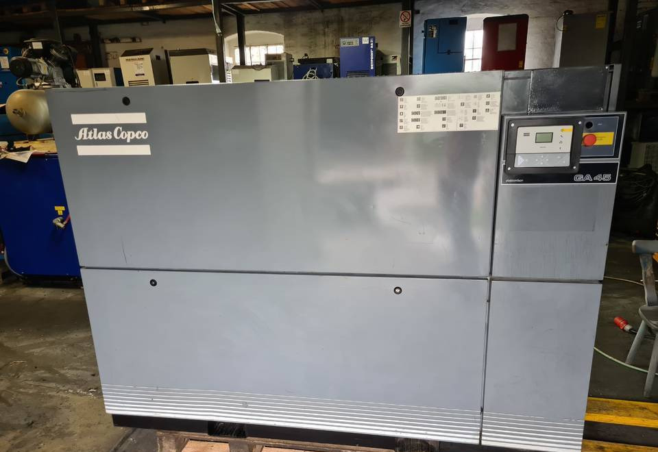 Kompresor śrubowy ATLAS COPCO GA 45 - Compresor de aire: foto 1 Kompresor śrubowy ATLAS COPCO GA 45 - Compresor de aire: foto 1