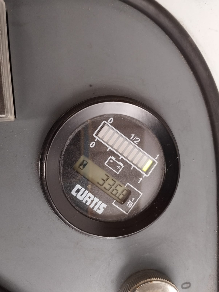 DULEVO 1100 EH - Barredora industrial: foto 3 DULEVO 1100 EH - Barredora industrial: foto 3