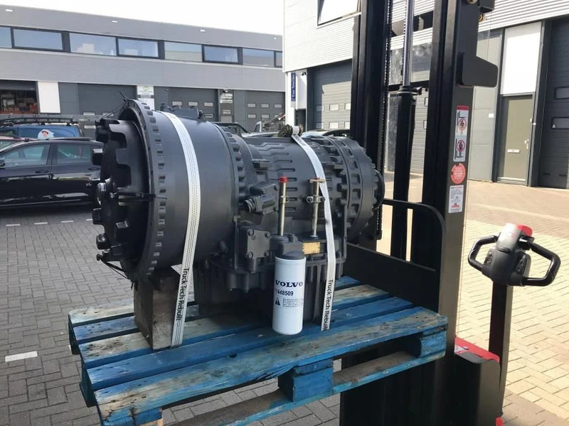 Volvo PT1860 22517, 22546 - Caja de cambios y piezas para Dúmper articulado: foto 2 Volvo PT1860 22517, 22546 - Caja de cambios y piezas para Dúmper articulado: foto 2