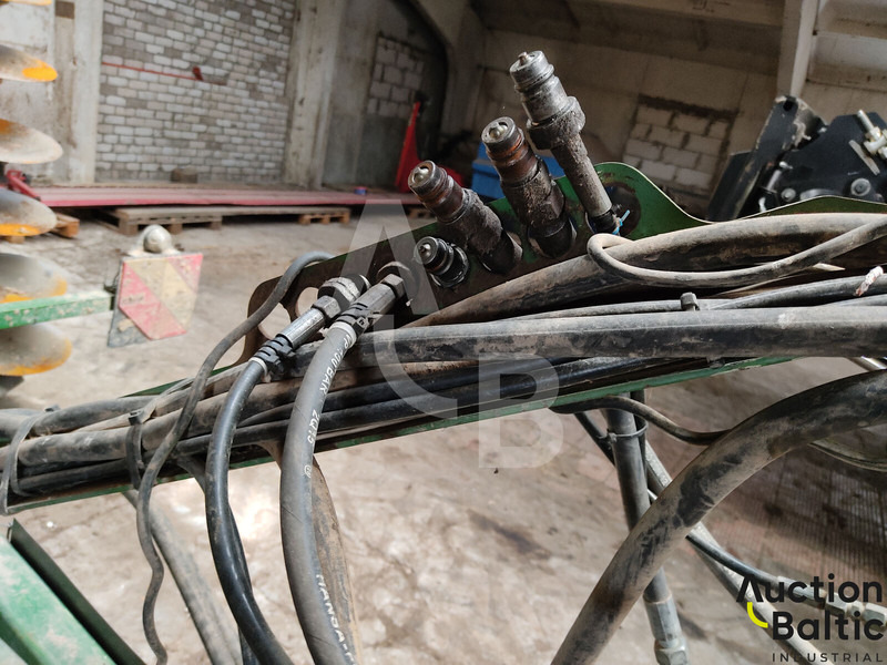 Leasing de Amazone Catros 7500 Amazone Catros 7500: foto 19