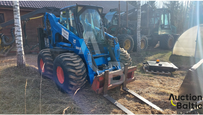 Bobcat S 300 - Minicargadora: foto 2 Bobcat S 300 - Minicargadora: foto 2