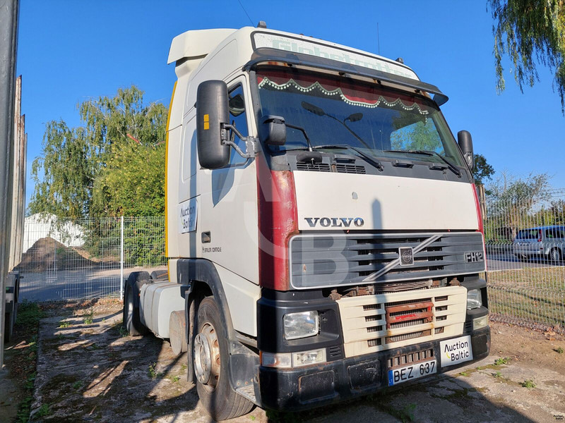 Volvo FH12 - Cabeza tractora: foto 2 Volvo FH12 - Cabeza tractora: foto 2