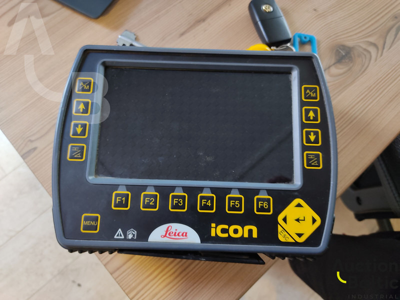 Cargadora de cadenas Case TR 320: foto 7