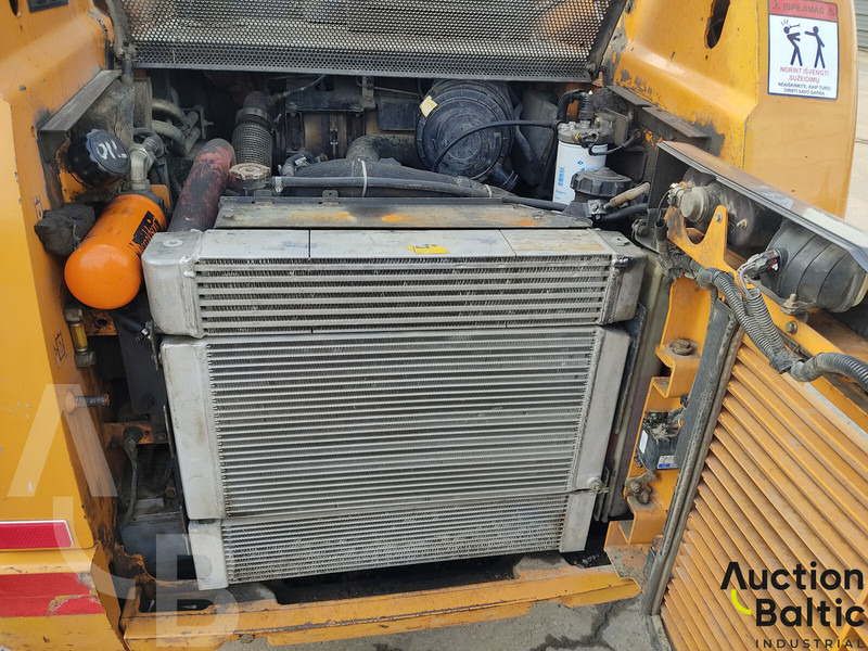 Cargadora de cadenas Case TR 320: foto 18