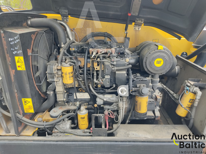 Manipulador telescópico Caterpillar TH407 AG: foto 12 Manipulador telescópico Caterpillar TH407 AG: foto 12