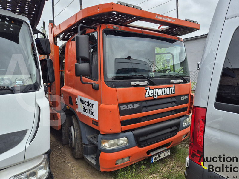 DAF AE75PC - Camión portavehículos: foto 2 DAF AE75PC - Camión portavehículos: foto 2