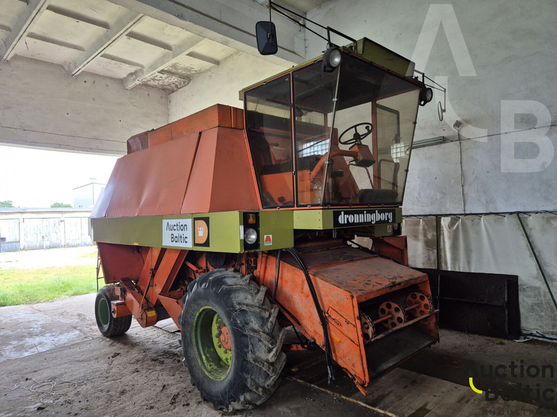 Dronningborg D1900 - Cosechadora de granos: foto 1 Dronningborg D1900 - Cosechadora de granos: foto 1