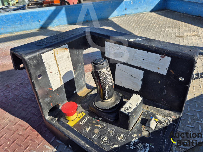 Plataforma de tijeras Genie GS 3369 RT: foto 10 Plataforma de tijeras Genie GS 3369 RT: foto 10