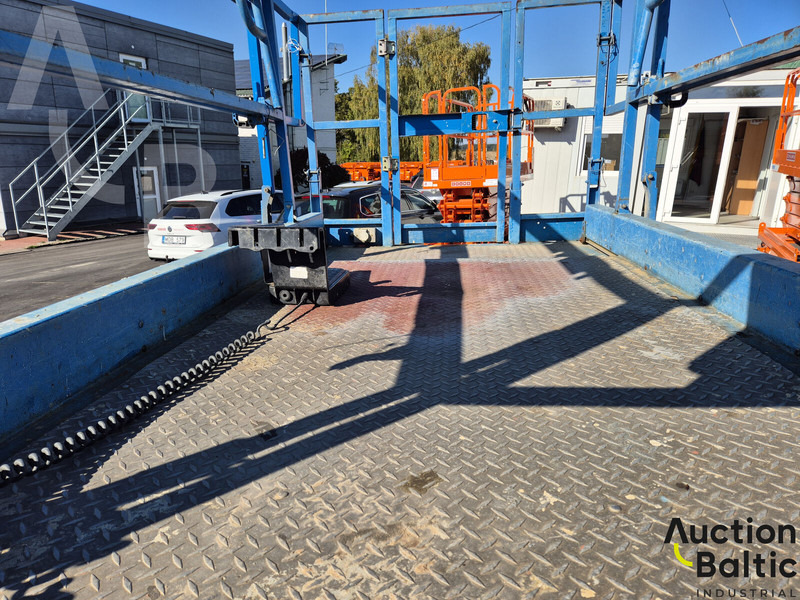 Plataforma de tijeras Genie GS 3369 RT: foto 8 Plataforma de tijeras Genie GS 3369 RT: foto 8