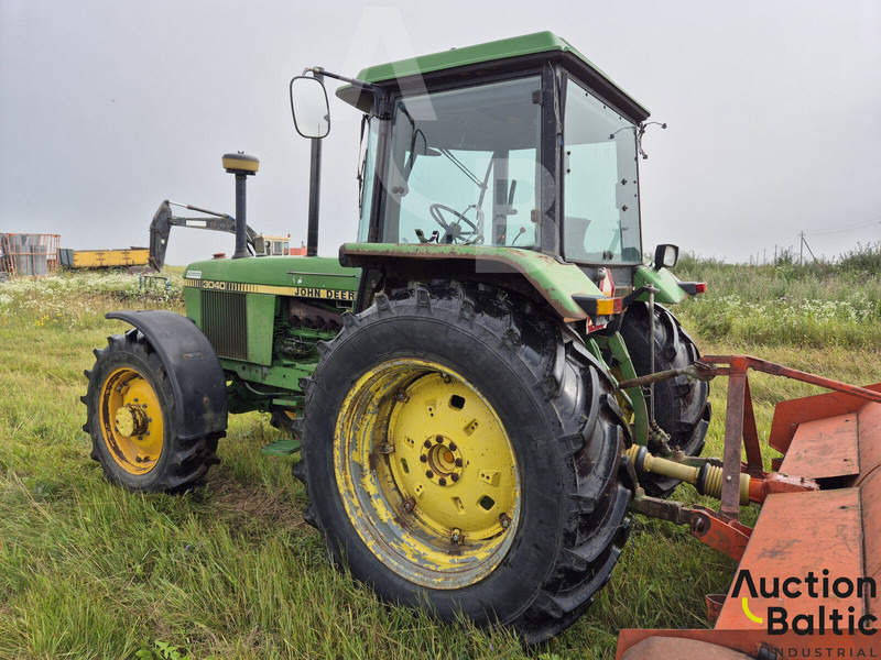 John Deere MFWD - Tractor: foto 4 John Deere MFWD - Tractor: foto 4