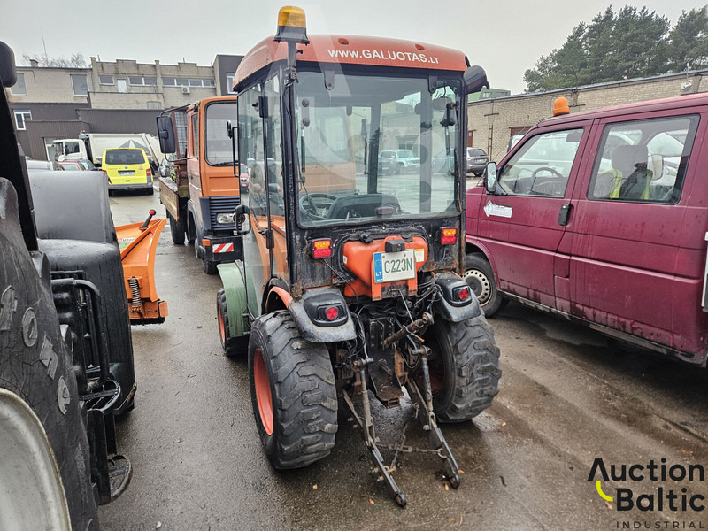 KIOTI CK 2810 - Tractor: foto 3 KIOTI CK 2810 - Tractor: foto 3