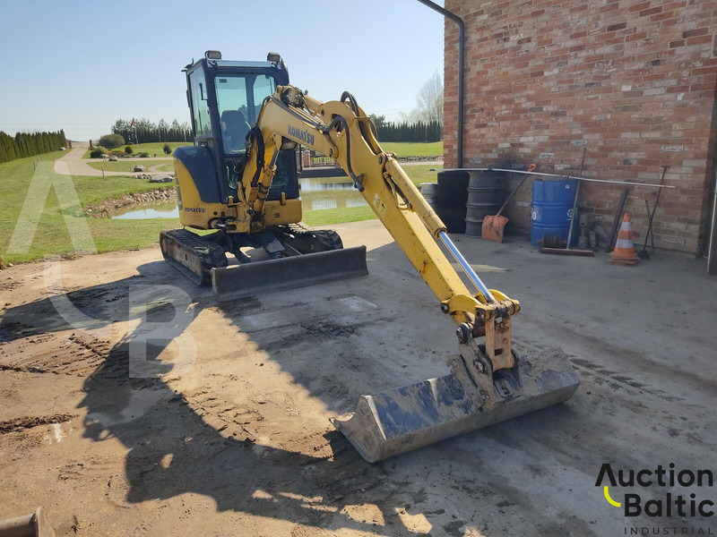 Komatsu PC35MR-5 - Miniexcavadora: foto 2 Komatsu PC35MR-5 - Miniexcavadora: foto 2