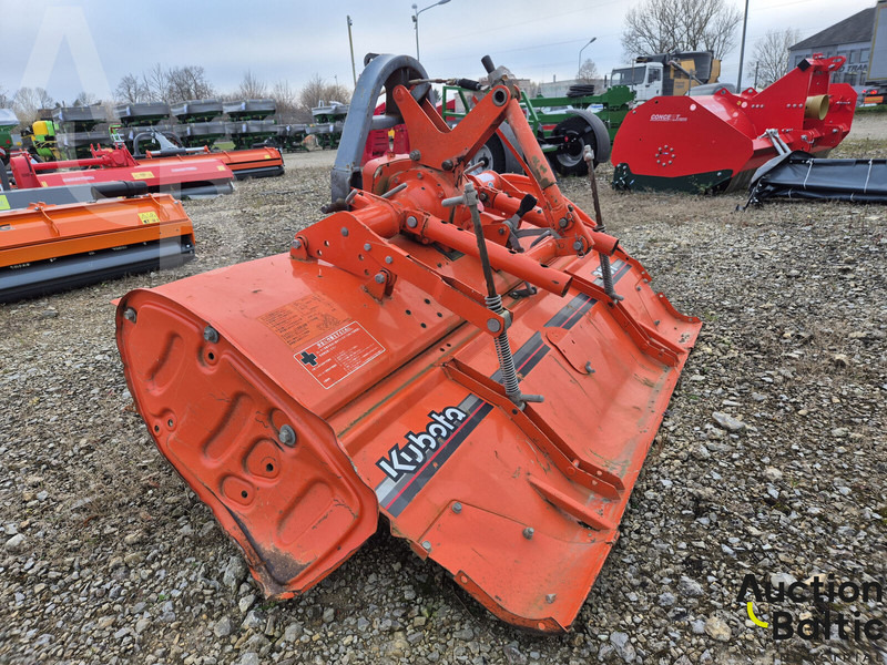 Kubota R 15T - Grada rotativa: foto 4 Kubota R 15T - Grada rotativa: foto 4